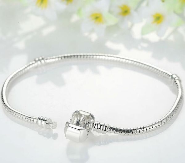 10pcs s925 sterling silver bracelets 3mm snake chain fit charm bead bangle bracelet jewelry gift for men women 2017 charm jewelry, Golden;silver
10pcs s925 sterling silver bracelets 3mm snake chain fit charm bead bangle bracelet jewelry gift for men women 2017 charm jewelry, Golden;silver