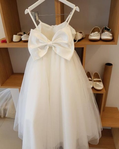 selling spaghetti straps white flower girl dresses with bowknot lace appliques for wedding party gowns, White;blue
selling spaghetti straps white flower girl dresses with bowknot lace appliques for wedding party gowns, White;blue