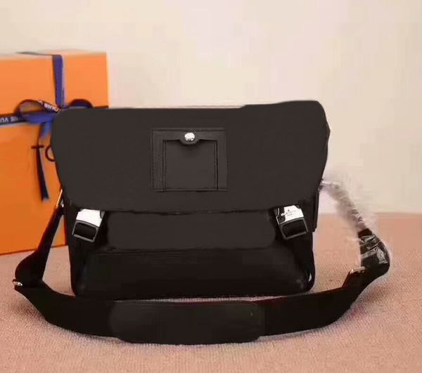 women's genuine leather messenger bag handbag voyager crossbody bag cx#178 with straps m410511 have dust bags
women's genuine leather messenger bag handbag voyager crossbody bag cx#178 with straps m410511 have dust bags