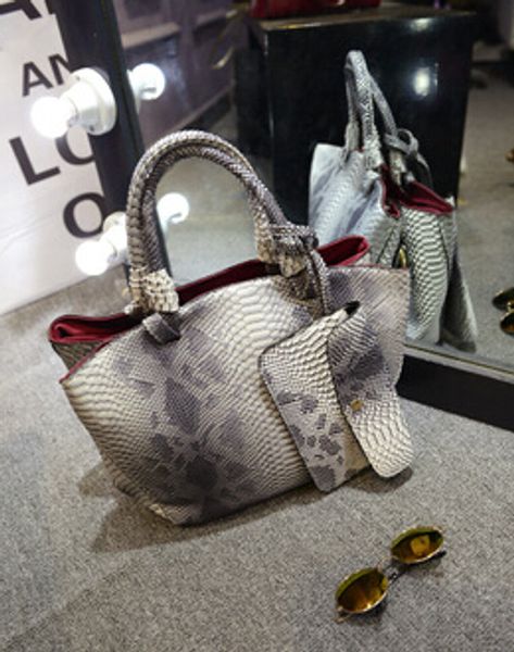 wholesale-2015 female bag python grain big handbag vintage single shoulder bag women fashion bags
wholesale-2015 female bag python grain big handbag vintage single shoulder bag women fashion bags
