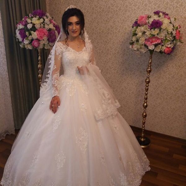 elegant lace ball gown wedding dresses v-neck long sleeve appliques lace beaded vestido de noiva bridal gowns, White
elegant lace ball gown wedding dresses v-neck long sleeve appliques lace beaded vestido de noiva bridal gowns, White