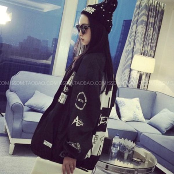 wholesale- spring 2017 korean long sleeved jacket all-match loose short letter stamp student baseball uniform female zipper, Black;brown
wholesale- spring 2017 korean long sleeved jacket all-match loose short letter stamp student baseball uniform female zipper, Black;brown