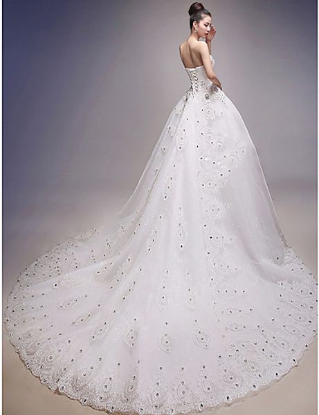 2016 new fashion elegant ball gown white chapel train strapless beading crystal organza wedding dresses 203
2016 new fashion elegant ball gown white chapel train strapless beading crystal organza wedding dresses 203