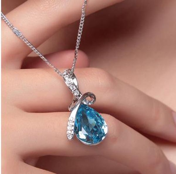 necklace with water drop crystal pendant, rhinestone, length 50cm, noble and delicate, and hign quality, Silver
necklace with water drop crystal pendant, rhinestone, length 50cm, noble and delicate, and hign quality, Silver