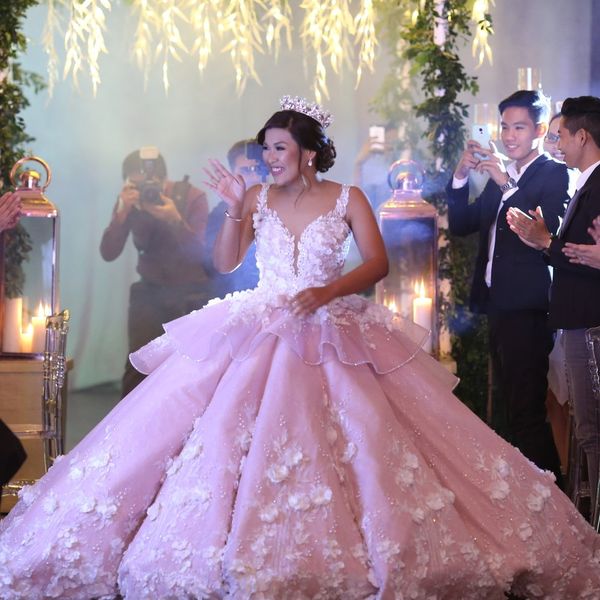maktumang design glamorous wedding gowns luxury pearls beaded lace ball gown wedding dresses 3d floral appliques east princess bridal dress, White
maktumang design glamorous wedding gowns luxury pearls beaded lace ball gown wedding dresses 3d floral appliques east princess bridal dress, White