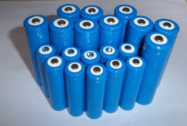 8pcs 18650 3.2v 1500mah lithium iron phosphate lifepo4 battery cell for garden light
8pcs 18650 3.2v 1500mah lithium iron phosphate lifepo4 battery cell for garden light