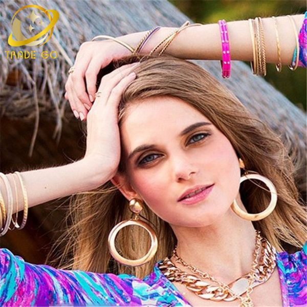 gold color big hoop earrings for women hoops orecchini cerchio boucles d'oreille women huggie circle earrings christmas gift, Golden;silver
gold color big hoop earrings for women hoops orecchini cerchio boucles d'oreille women huggie circle earrings christmas gift, Golden;silver
