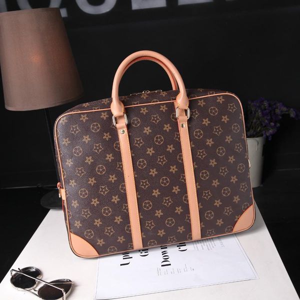 Luggage Handbag Designer Men's Handbag Luxury Women Brand Business Bags Travel Shoulder Briefcase Bag Large Capacity 14 Inch Computer Bags
Luggage Handbag Designer Men's Handbag Luxury Women Brand Business Bags Travel Shoulder Briefcase Bag Large Capacity 14 Inch Computer Bags