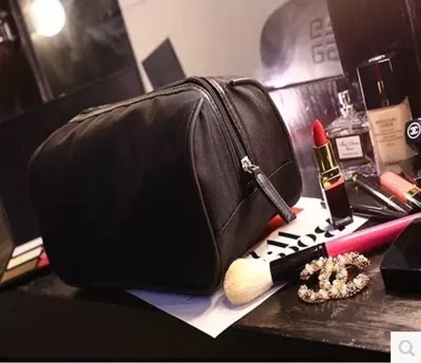 plain nylon wash big female wallet hand pouch bag lady popular fashion bag gargle cosmetic srkgl, Red;black
plain nylon wash big female wallet hand pouch bag lady popular fashion bag gargle cosmetic srkgl, Red;black