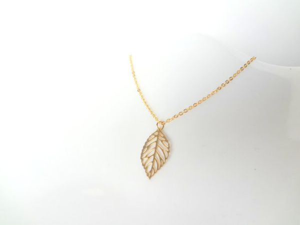30pcs- n086 dainty nature leaf necklaces plant tree hollow fallen leaves necklace simple cute leaf necklaces for ladies women, Silver
30pcs- n086 dainty nature leaf necklaces plant tree hollow fallen leaves necklace simple cute leaf necklaces for ladies women, Silver