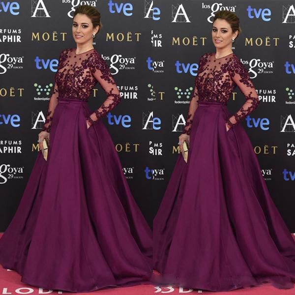 2017 luxury lace applique beaded red carpet prom dress satin illusion ball gown formal long sleeves floor length evening dresses, Black
2017 luxury lace applique beaded red carpet prom dress satin illusion ball gown formal long sleeves floor length evening dresses, Black