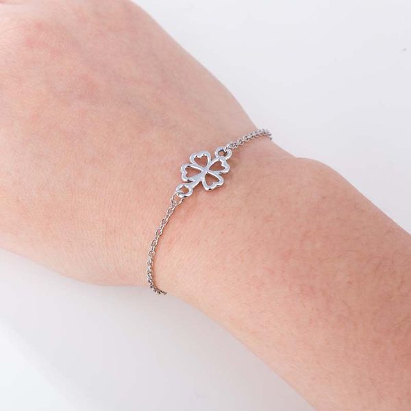 wholesale new fashion silver gold color jewelry four leaf clover charm bracelets adjustable link for women gift, Golden;silver
wholesale new fashion silver gold color jewelry four leaf clover charm bracelets adjustable link for women gift, Golden;silver