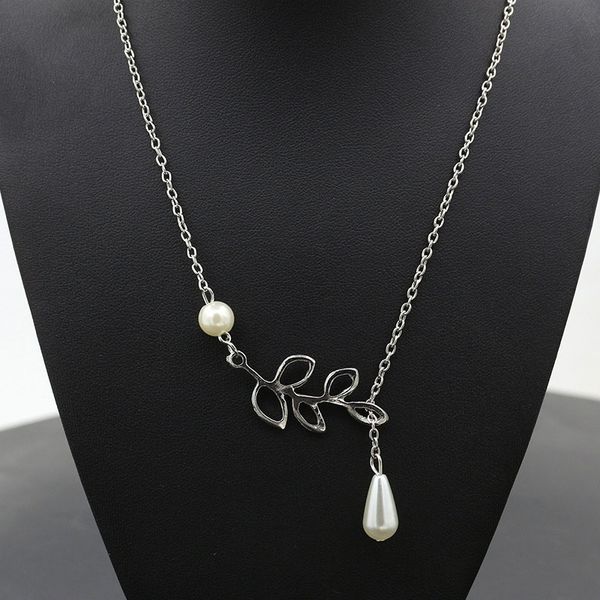 fashion women pearl leaf pendant necklaces water drop pearl necklace hollow out chains lady party dress jewelry, Silver
fashion women pearl leaf pendant necklaces water drop pearl necklace hollow out chains lady party dress jewelry, Silver