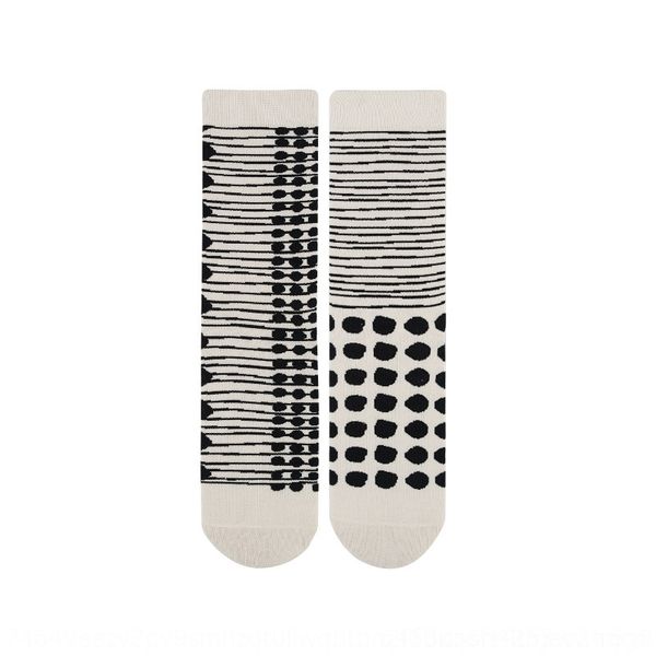 rrw children autumn and winter men's japanese straight board couple cotton qianniaoge high-end series ins couple socks cotton socks jac, Black
rrw children autumn and winter men's japanese straight board couple cotton qianniaoge high-end series ins couple socks cotton socks jac, Black