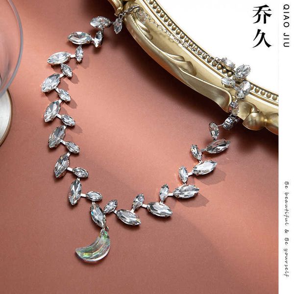 moon necklace niche jewelry women choker net red accessories clavicle chain temperament simple crystal necklace, Silver
moon necklace niche jewelry women choker net red accessories clavicle chain temperament simple crystal necklace, Silver