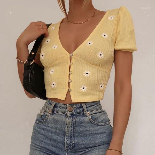 summer ladies t-shirt women fashionable daisy embroidery v-neck short sleeve single-breasted tee crop women's, White
summer ladies t-shirt women fashionable daisy embroidery v-neck short sleeve single-breasted tee crop women's, White