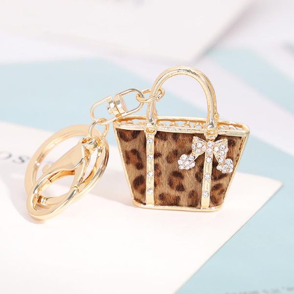 keychains 2021 luxury creative leopard print small bag keychain exquisite car key ring accessories handbag decoration pendent women gift, Silver
keychains 2021 luxury creative leopard print small bag keychain exquisite car key ring accessories handbag decoration pendent women gift, Silver