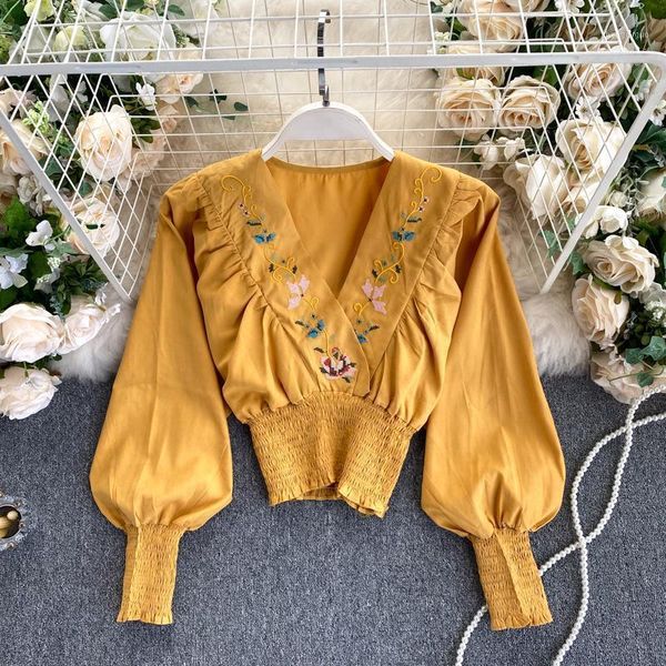 deep v-neck flowers embroidery women blouse long puff sleeve crop vintage style ladies elastic waist short elegant shirt women's blouse, White
deep v-neck flowers embroidery women blouse long puff sleeve crop vintage style ladies elastic waist short elegant shirt women's blouse, White