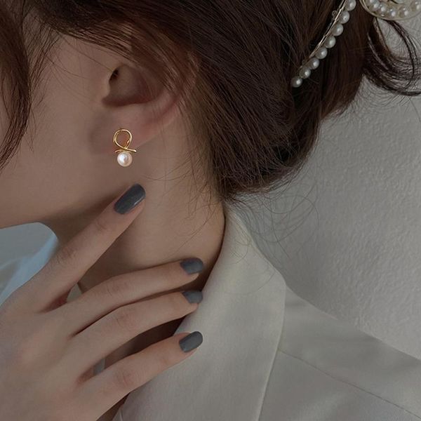 stud 925 sterling silver crossing pearl earrings for women trendy creative hollow irregular geometric engagement jewelry, Golden;silver
stud 925 sterling silver crossing pearl earrings for women trendy creative hollow irregular geometric engagement jewelry, Golden;silver