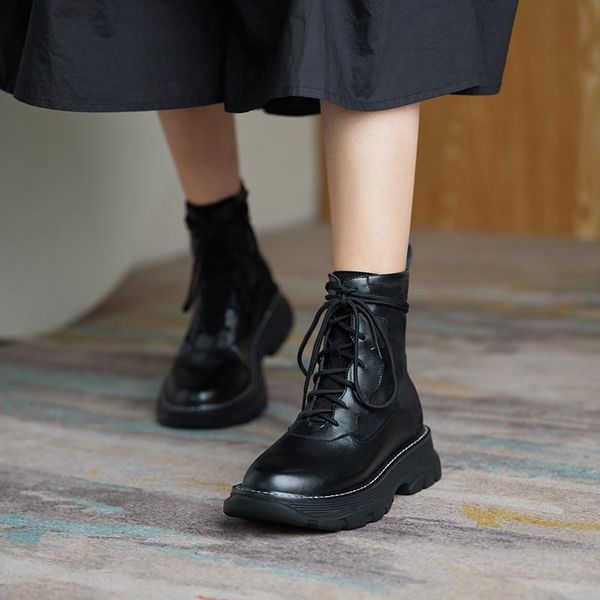 boots 2021 women short fashion thick bottom flat shoes genuine leather comfortable office casual crisscross frenum 33-40, Black
boots 2021 women short fashion thick bottom flat shoes genuine leather comfortable office casual crisscross frenum 33-40, Black
