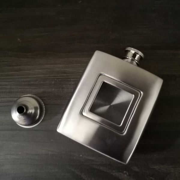 hip flasks thick 304 stainless steel wine pot creative glass lattice 6 ounce square bottle men's portable
hip flasks thick 304 stainless steel wine pot creative glass lattice 6 ounce square bottle men's portable