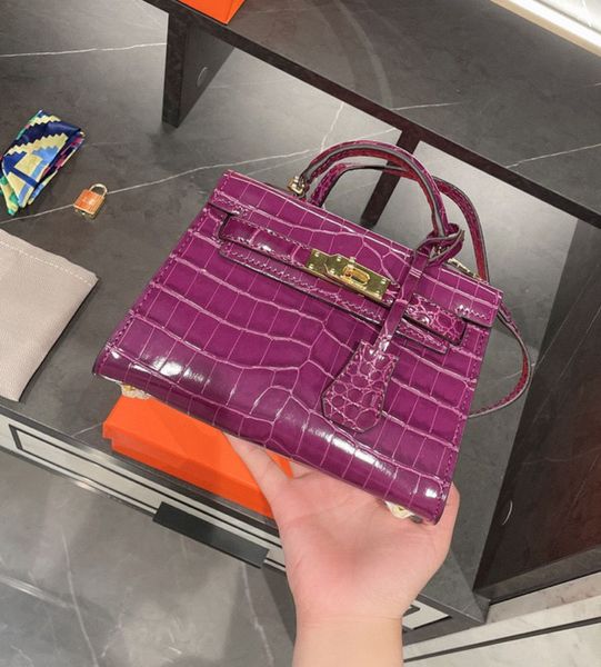 designer handbag women luxury designer crocodile leather bag one shoulder
designer handbag women luxury designer crocodile leather bag one shoulder