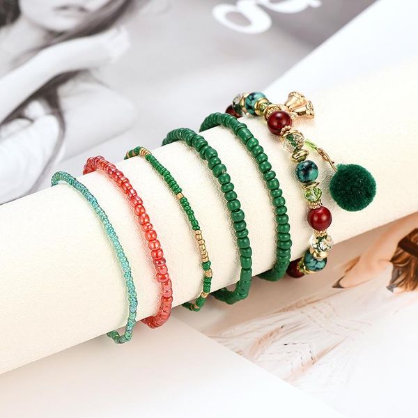 charm bracelets 2021 christmas theme beaded bracelet bell plush ball geometric irregular hand woven rope jewelry, Golden;silver
charm bracelets 2021 christmas theme beaded bracelet bell plush ball geometric irregular hand woven rope jewelry, Golden;silver