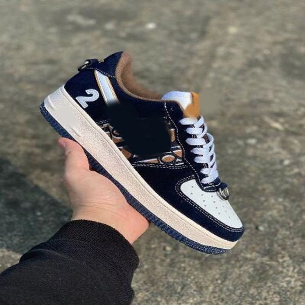 men platform shadow running shoes women fashion utility triple white pistachio frost tropical twist pale ivory mens outdoor trainer sneaker 
men platform shadow running shoes women fashion utility triple white pistachio frost tropical twist pale ivory mens outdoor trainer sneaker