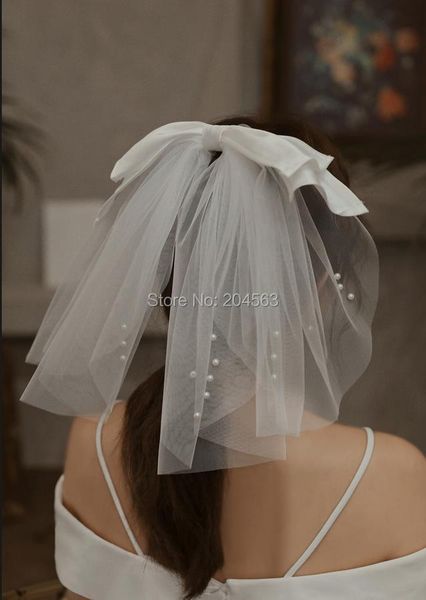 bridal veils short wedding veil with bow cute comb and pearls, Black
bridal veils short wedding veil with bow cute comb and pearls, Black
