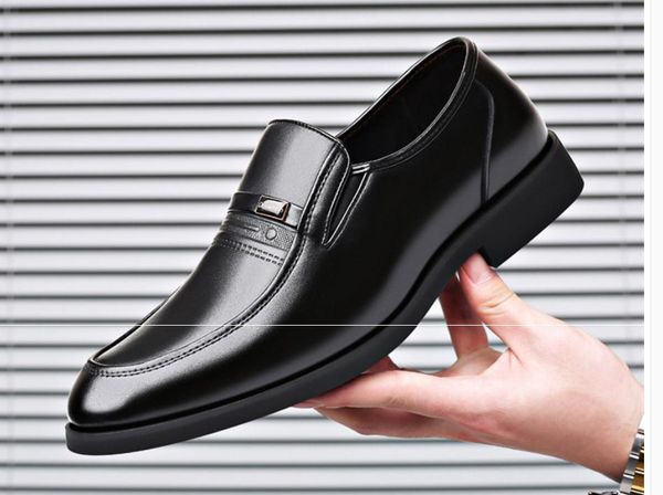 2021 spring and autumn shoes with new style fashion low heel round head men's shoes@v, Black
2021 spring and autumn shoes with new style fashion low heel round head men's shoes@v, Black