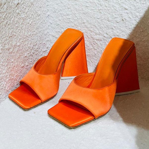 slippers 2021 summer mew women's high heel patent leather square toe design strange style pumps fashion beach vacation sandalias, Black
slippers 2021 summer mew women's high heel patent leather square toe design strange style pumps fashion beach vacation sandalias, Black