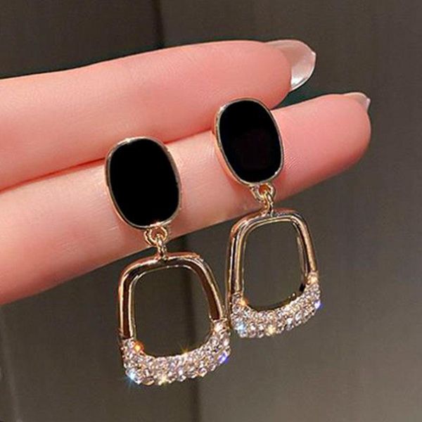 stud fashion geometric acrylic earrings bling iced out inlaid zircon rhinestone dangle for women wedding jewelry, Golden;silver
stud fashion geometric acrylic earrings bling iced out inlaid zircon rhinestone dangle for women wedding jewelry, Golden;silver