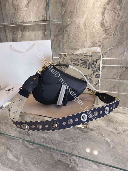 2021 famous designer lady fashion handbags totes shoulder bags oblique classic retro all-match blue jacquard
2021 famous designer lady fashion handbags totes shoulder bags oblique classic retro all-match blue jacquard