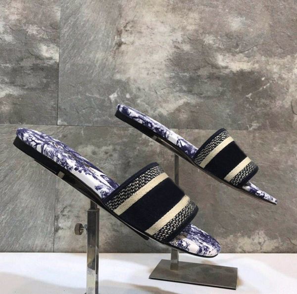 70% off wholesale sandals flip-flops shoes elegant lady's comfortable sandals luxury design and slippers flat shoes beach embroidery pr, Black
70% off wholesale sandals flip-flops shoes elegant lady's comfortable sandals luxury design and slippers flat shoes beach embroidery pr, Black