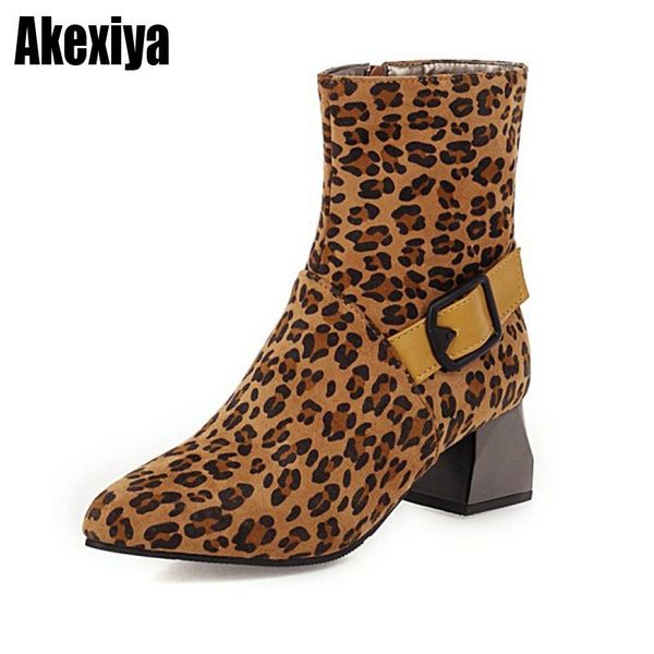 boots leopard ankle block heel buckle short woman winter retro zipper round toe 2021 bc1712, Black
boots leopard ankle block heel buckle short woman winter retro zipper round toe 2021 bc1712, Black