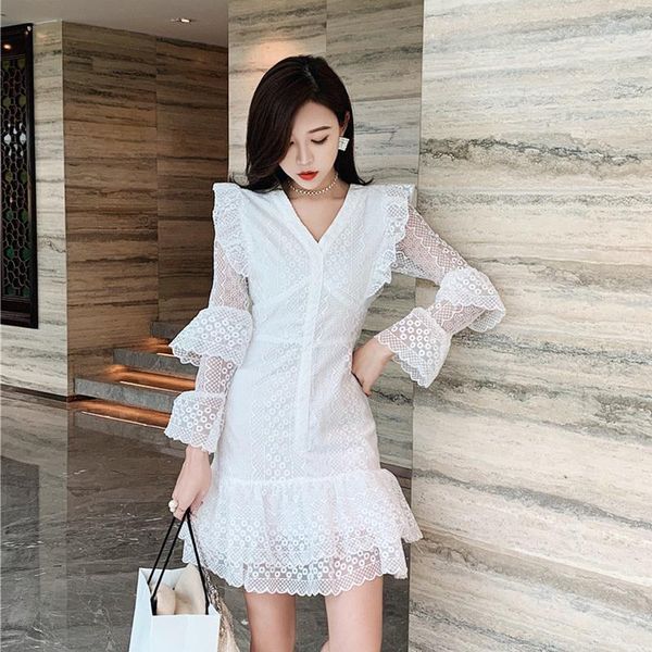 casual dresses vintage white lace short dress women long sleeve female luxury slim party mini cascading ruffle vestidos, Black;gray
casual dresses vintage white lace short dress women long sleeve female luxury slim party mini cascading ruffle vestidos, Black;gray