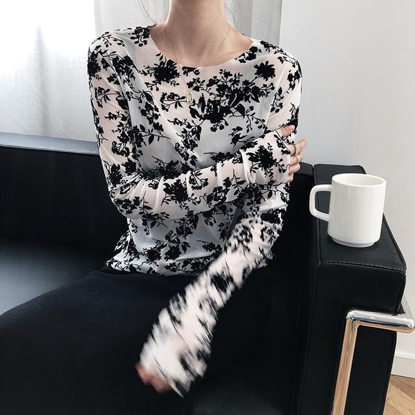 t-shirt women elegant ladies casual slim lace mesh bottoming see-through light thin long sleeve round neck tees women's, White
t-shirt women elegant ladies casual slim lace mesh bottoming see-through light thin long sleeve round neck tees women's, White