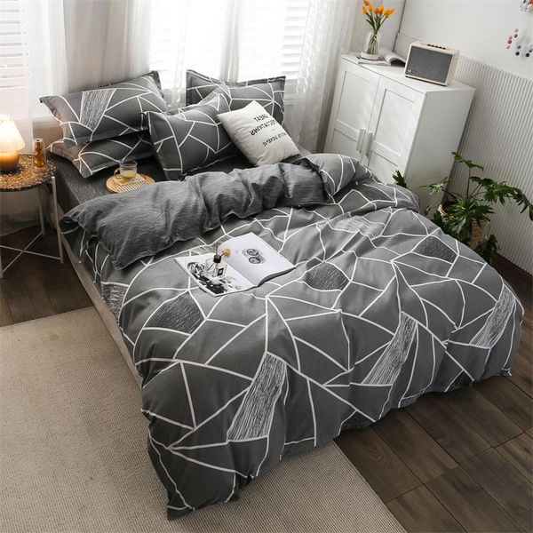 bedding sets winter set stripe pattern duvet cover nordic style single double household quilt bed sheet pillowcase
bedding sets winter set stripe pattern duvet cover nordic style single double household quilt bed sheet pillowcase
