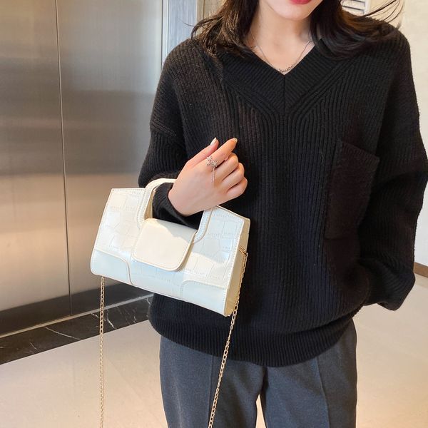 scarry on foreign style women's luxurys 2020 new korean versatile chic messenger simple one shoulder bag fashion
scarry on foreign style women's luxurys 2020 new korean versatile chic messenger simple one shoulder bag fashion