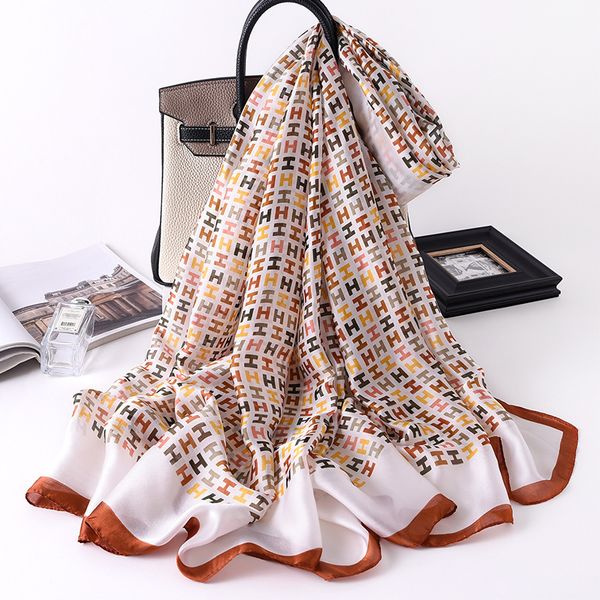 2020 women silk scarf print letter paisley foulard shawls and beach sunscreen pashmin female luxury brand scarves, Blue;gray
2020 women silk scarf print letter paisley foulard shawls and beach sunscreen pashmin female luxury brand scarves, Blue;gray