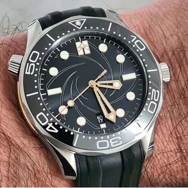 Ceramic Bezel Luxury Watch Top Quality 50th Limited Mens Men Automatic Watches Mechanical Movement Blue 300 Wristwatches Wistwatch Top quality luxury watch
Ceramic Bezel Luxury Watch Top Quality 50th Limited Mens Men Automatic Watches Mechanical Movement Blue 300 Wristwatches Wistwatch Top quality luxury watch