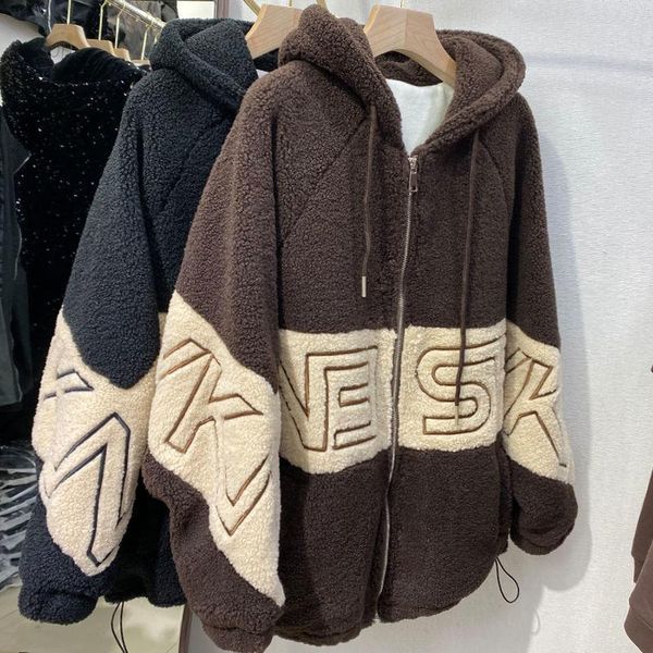 women's jackets women coat cashmere loose jacket winter ladies casual stripe stitched letter clothes hooded zipper plus size, Black;brown
women's jackets women coat cashmere loose jacket winter ladies casual stripe stitched letter clothes hooded zipper plus size, Black;brown
