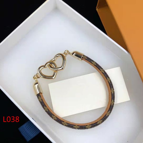 luxury jewelry women leather designer bracelets with dual heart stamps gold pendant letter fashion jewelrys l038, Golden;silver
luxury jewelry women leather designer bracelets with dual heart stamps gold pendant letter fashion jewelrys l038, Golden;silver