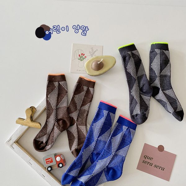 children's socks autumn stripe color edge boys' combed cotton middle tube, Pink;yellow
children's socks autumn stripe color edge boys' combed cotton middle tube, Pink;yellow