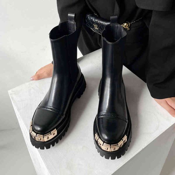 dress shoes new black leather chelsea boots for women platform thick bottom slip on short round toe metal decoration botas retro e
dress shoes new black leather chelsea boots for women platform thick bottom slip on short round toe metal decoration botas retro e