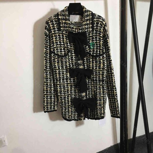 brand cc thick flower coat sweater women cchan fashion designer clothes girl knit cardigan jacket hoodie lapel long sleeve bow knitted hoodi, White;black
brand cc thick flower coat sweater women cchan fashion designer clothes girl knit cardigan jacket hoodie lapel long sleeve bow knitted hoodi, White;black
