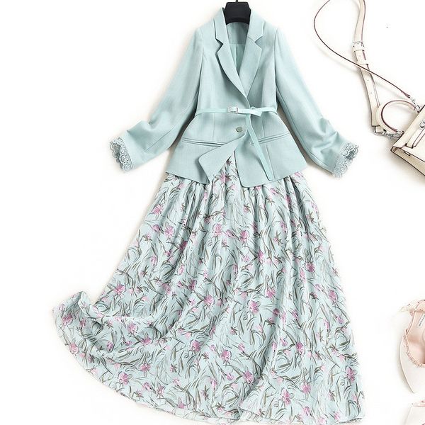 elegant office lady designers etched blazer and midi print girdle chiffon piece feminine suit spring clothes dress, Black;gray
elegant office lady designers etched blazer and midi print girdle chiffon piece feminine suit spring clothes dress, Black;gray