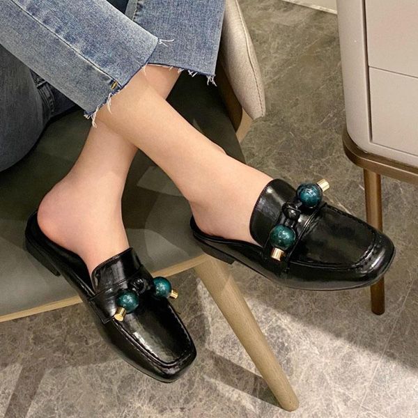 slippers japanned leather ball femmes pantoufles twist sew square toe slides summer ladies outwear metal decoration mules women, Black
slippers japanned leather ball femmes pantoufles twist sew square toe slides summer ladies outwear metal decoration mules women, Black