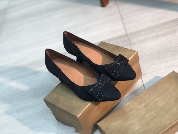 high heels female summer korean students with skirt sandals soft leather shoes pointed bow thick heel single spot 01, Black
high heels female summer korean students with skirt sandals soft leather shoes pointed bow thick heel single spot 01, Black