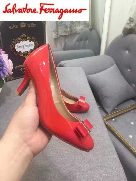 slides designer shoes ballerinas sandals luxury slippers mules brand pumps loafers women sneakers dress high heels h6v6, Black;white
slides designer shoes ballerinas sandals luxury slippers mules brand pumps loafers women sneakers dress high heels h6v6, Black;white